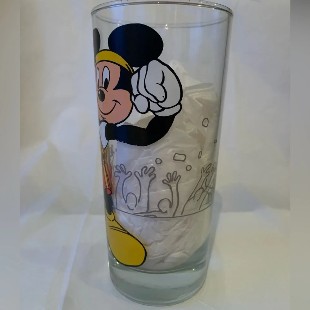 Vintage Mickey Mouse Olympic Winner Wrestler Walt Disney Company Glass - Picture 2 of 9
